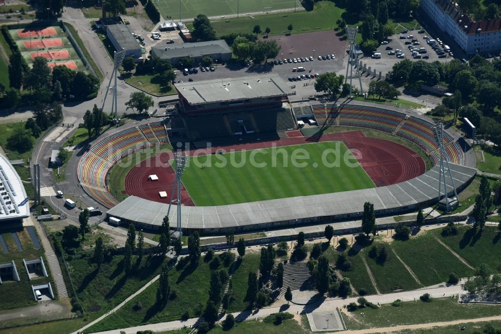 Luftaufnahme Berlin - Stadion am Friedrich-Ludwig-Jahn-Sportpark in Berlin Prenzlauer Berg