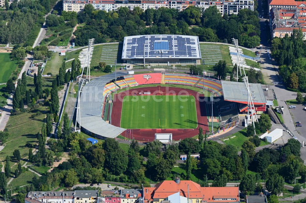 Berlin von oben - Stadion am Friedrich-Ludwig-Jahn-Sportpark in Berlin Prenzlauer Berg