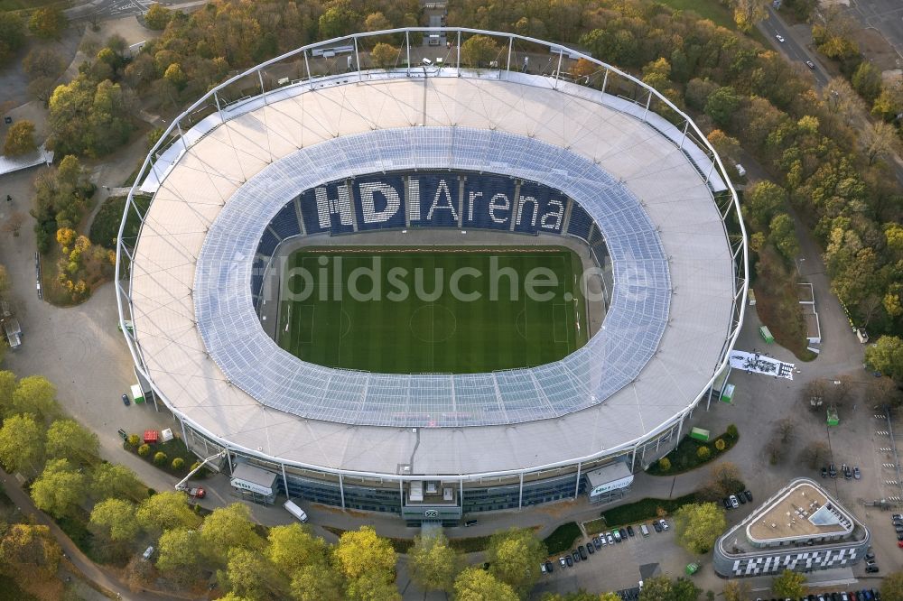 Luftaufnahme Hannover - Stadion der HDI Arena am Maschsee im Stadtteil Calenberger Neustadt von Hannover in Niedersachsen