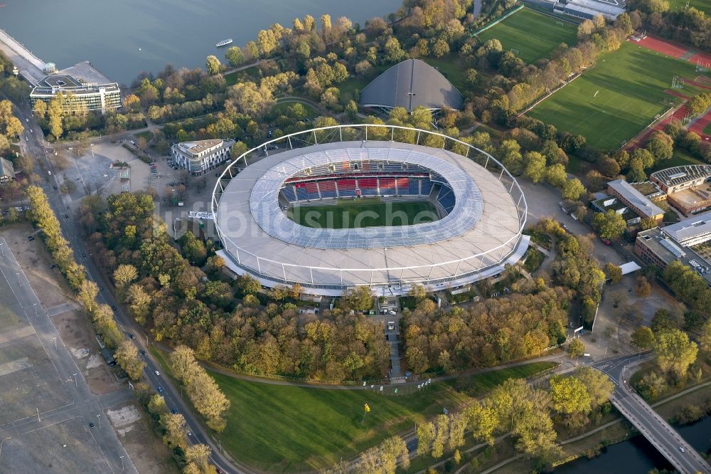 Luftbild Hannover - Stadion der HDI Arena am Maschsee im Stadtteil Calenberger Neustadt von Hannover in Niedersachsen