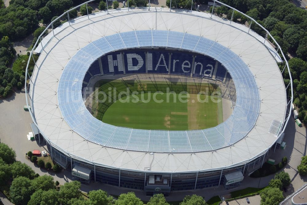 Luftaufnahme Hannover - Stadion der HDI Arena am Maschsee im Stadtteil Calenberger Neustadt von Hannover in Niedersachsen