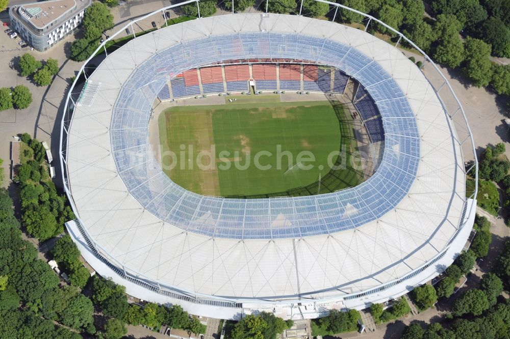 Hannover aus der Vogelperspektive: Stadion der HDI Arena am Maschsee im Stadtteil Calenberger Neustadt von Hannover in Niedersachsen