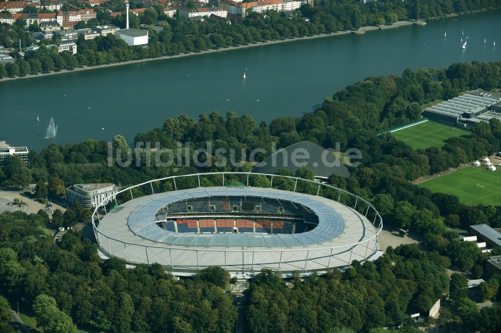 Luftaufnahme Hannover - Stadion der HDI Arena im Stadtteil Calenberger Neustadt von Hannover in Niedersachsen