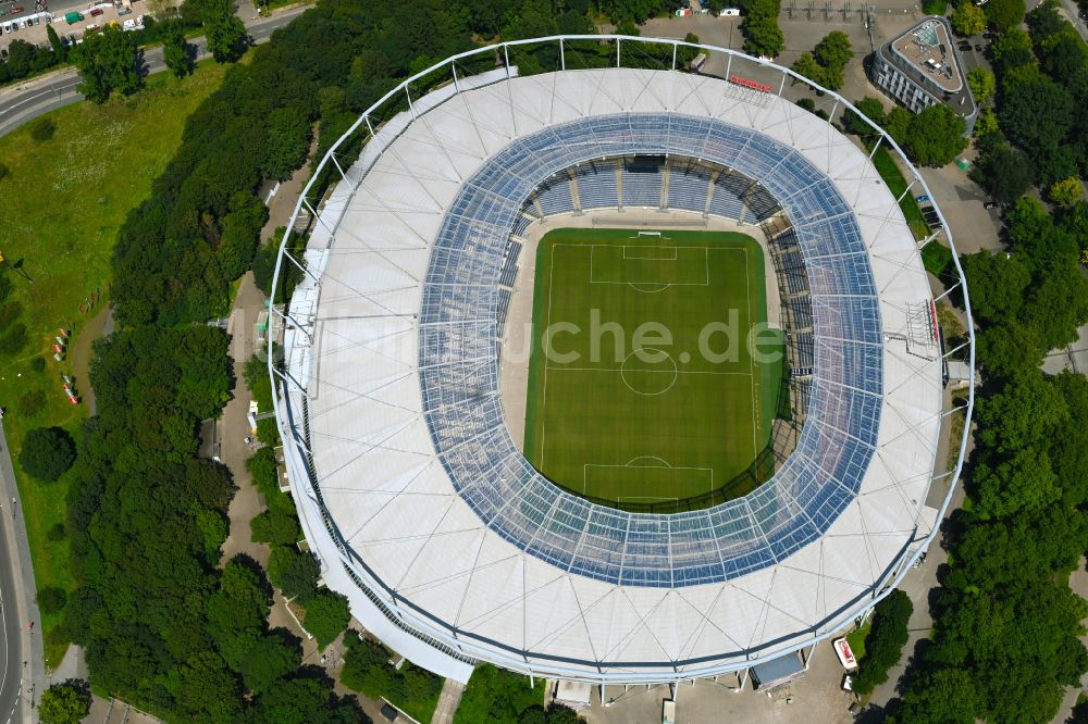 Hannover aus der Vogelperspektive: Stadion der Heinz von Heiden Arena im Stadtteil Calenberger Neustadt von Hannover in Niedersachsen