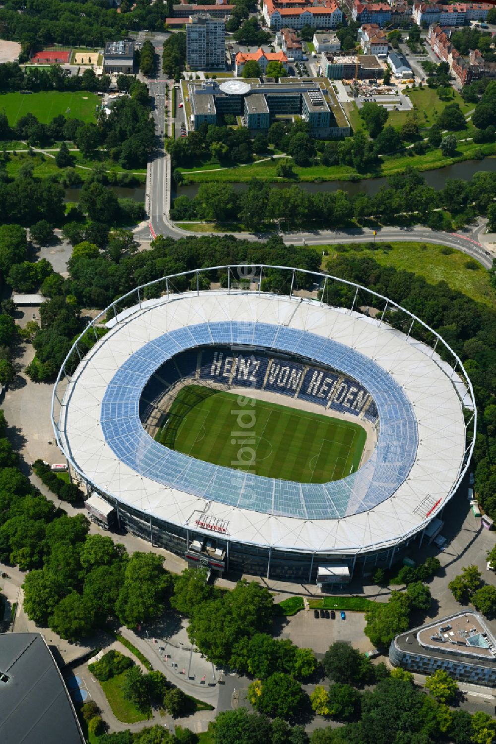 Luftaufnahme Hannover - Stadion der Heinz von Heiden Arena im Stadtteil Calenberger Neustadt von Hannover in Niedersachsen