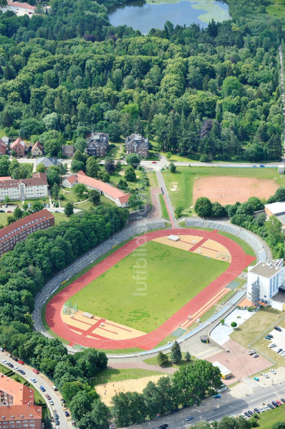 Schwerin aus der Vogelperspektive: Stadion Lambrechtsgrund in Schwerin