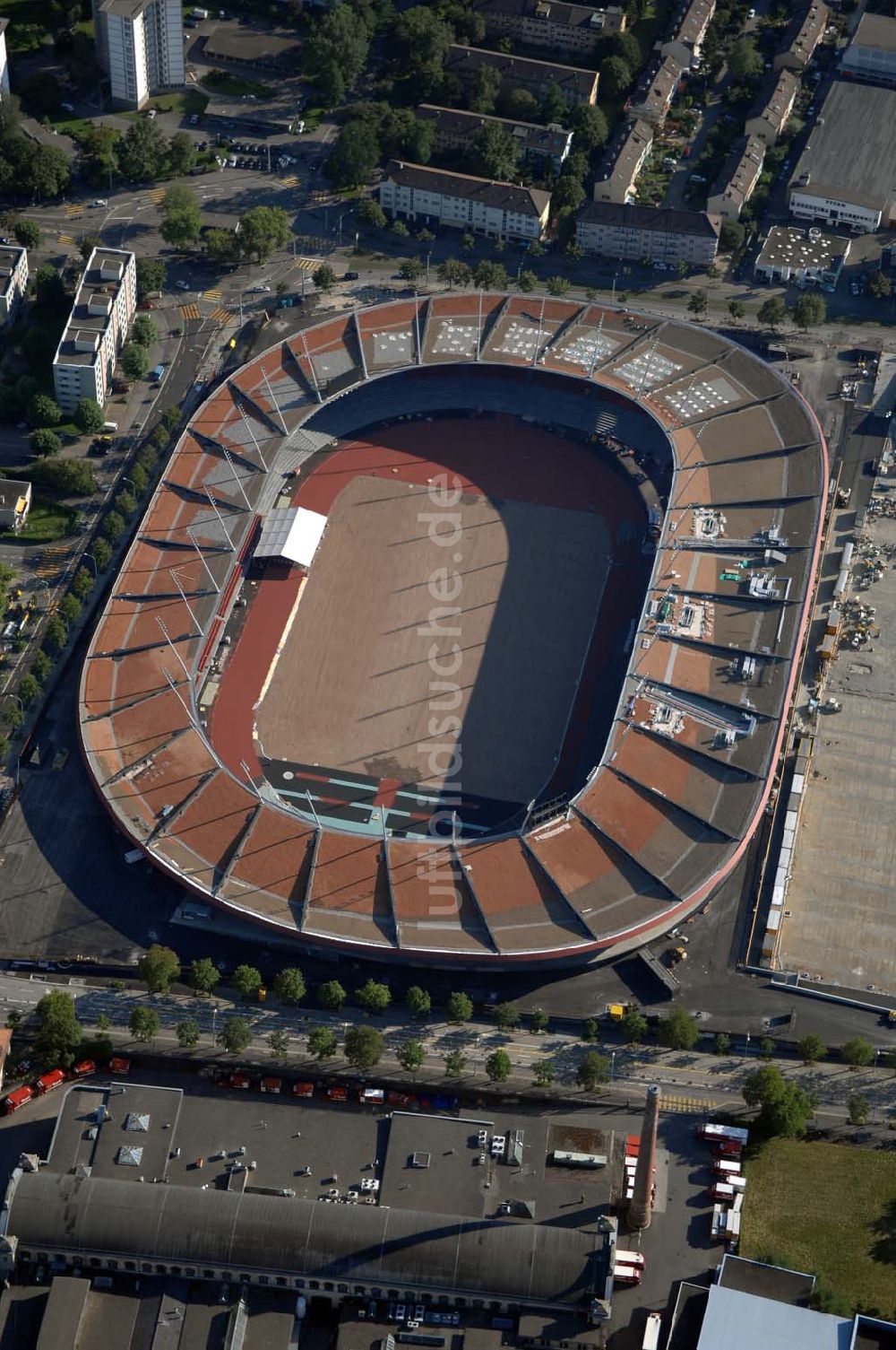 ZÜRICH aus der Vogelperspektive: Stadion Letzigrund in Zürich