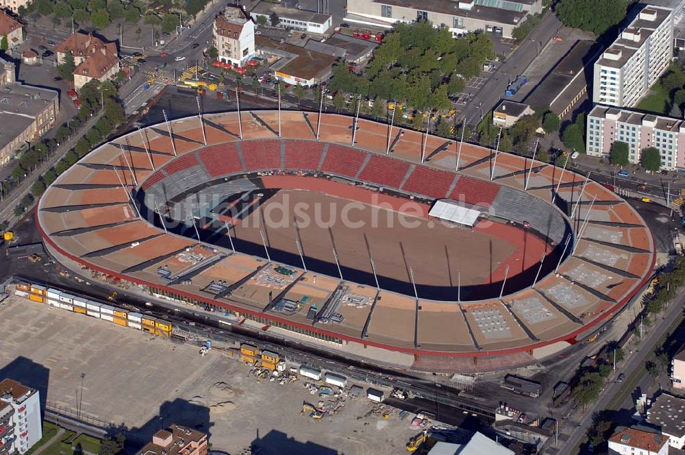 ZÜRICH aus der Vogelperspektive: Stadion Letzigrund in Zürich