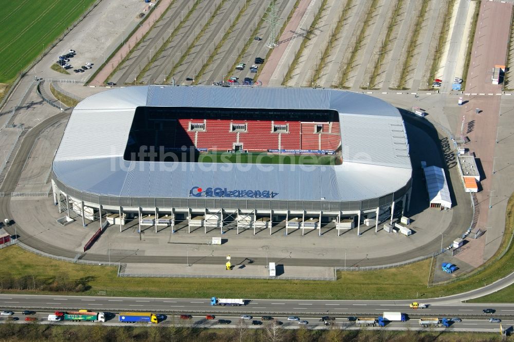 Augsburg aus der Vogelperspektive: Stadion SGL Arena des Fußballvereins FC Augsburg im Bundesland Bayern