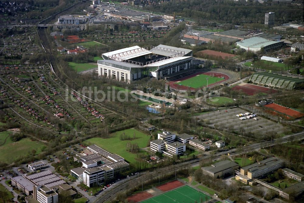 Dortmund von oben - Stadion Signal Iduna Park in Dortmund im Bundesland Nordrhein-Westfalen