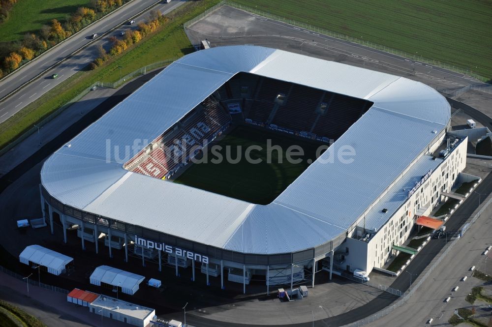 Luftaufnahme Augsburg - Stadion WWK Arena des Fußballvereins FC Augsburg im Bundesland Bayern