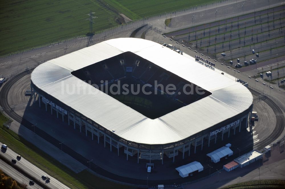 Augsburg von oben - Stadion WWK Arena des Fußballvereins FC Augsburg im Bundesland Bayern