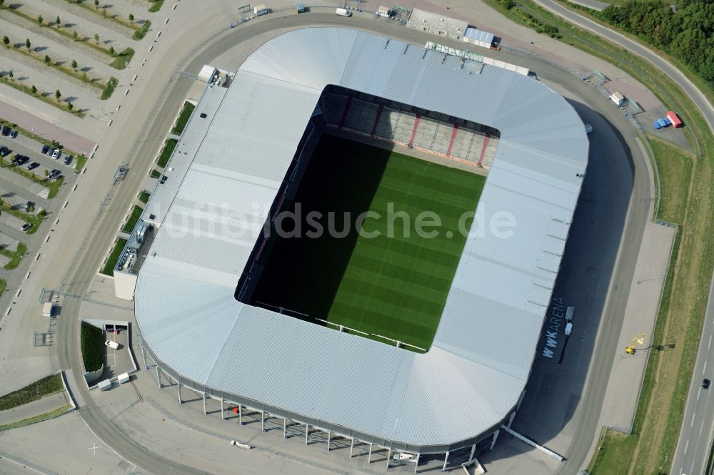 Augsburg aus der Vogelperspektive: Stadion WWK Arena des Fußballvereins FC Augsburg im Bundesland Bayern