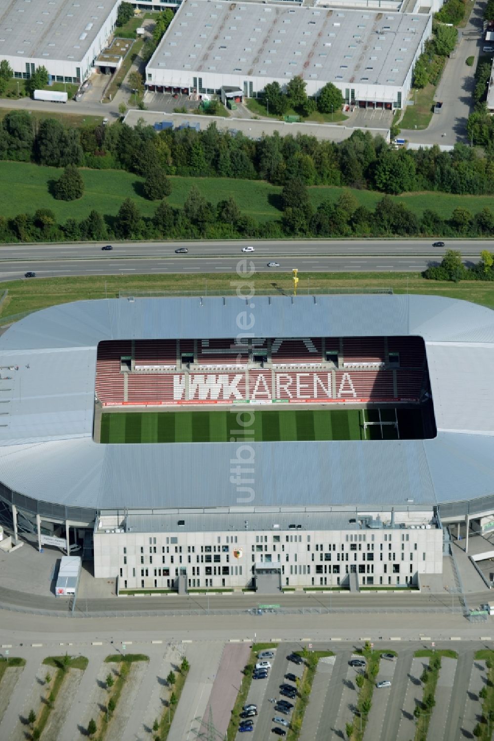 Augsburg aus der Vogelperspektive: Stadion WWK Arena des Fußballvereins FC Augsburg im Bundesland Bayern