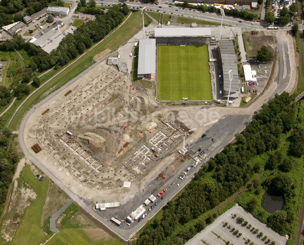 Essen von oben - Stadionneubau zum Rot- Weiss - Stadion in Essen / RWE Stadion