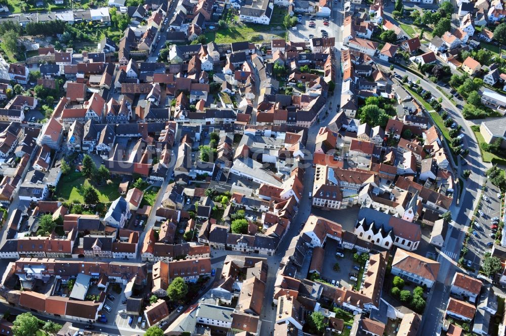 Babenhausen von oben - Stadkern und die Altstadt von Babenhausen im Bundesland Hessen