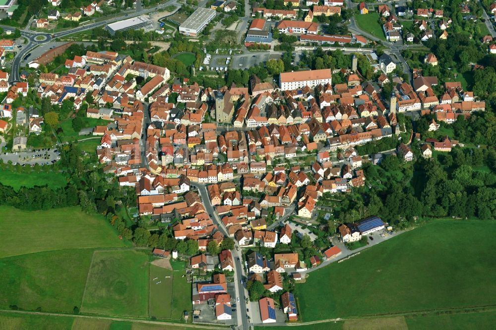 Ebern aus der Vogelperspektive: Stadt- Ansicht der zum Landkreis Haßberge gehörenden Gemeinde Ebern im Bundesland Bayern