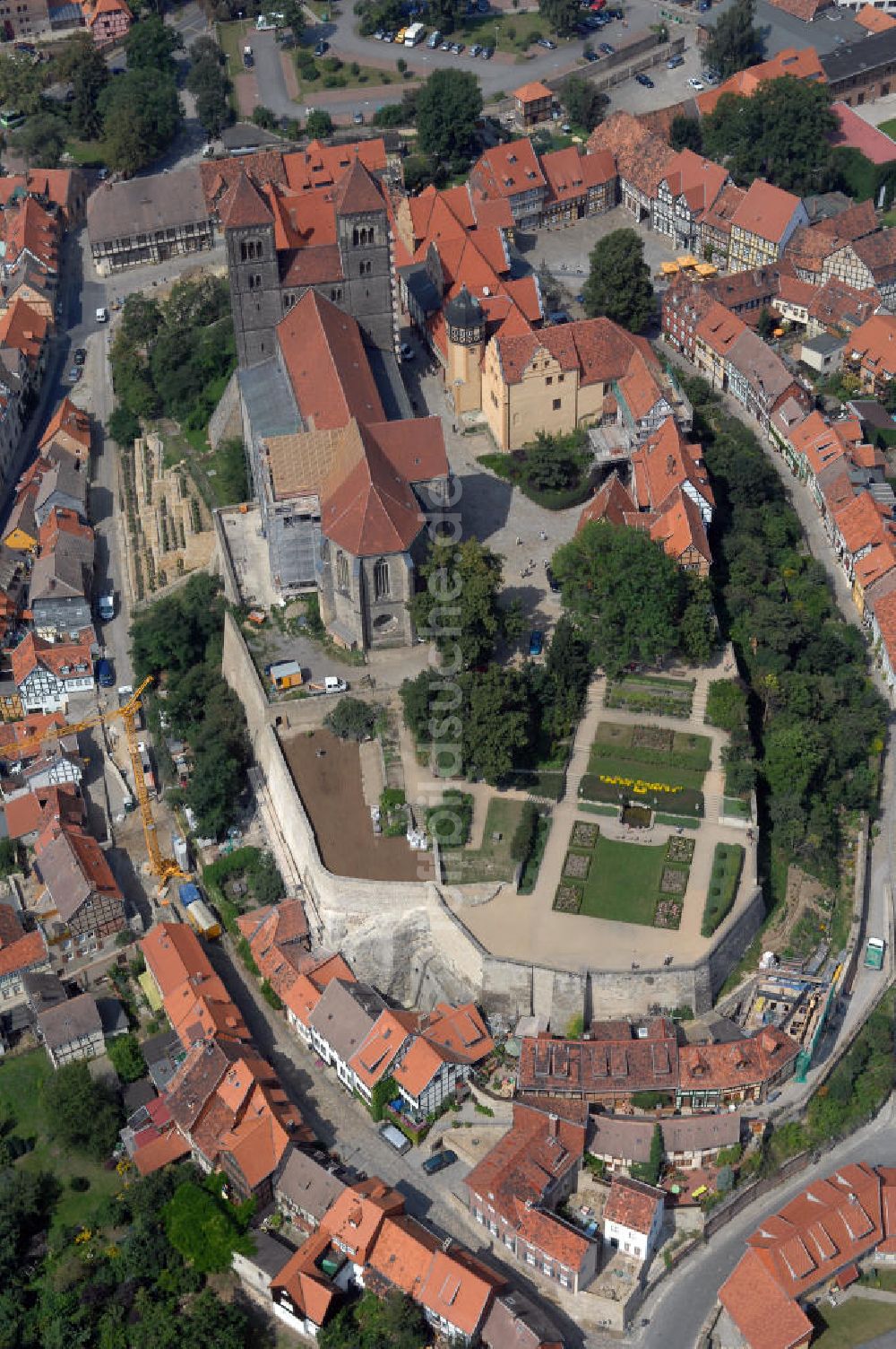 Luftbild Quedlinburg - Stadt Quedlinburg und Schlossberg mit Stiftskirche