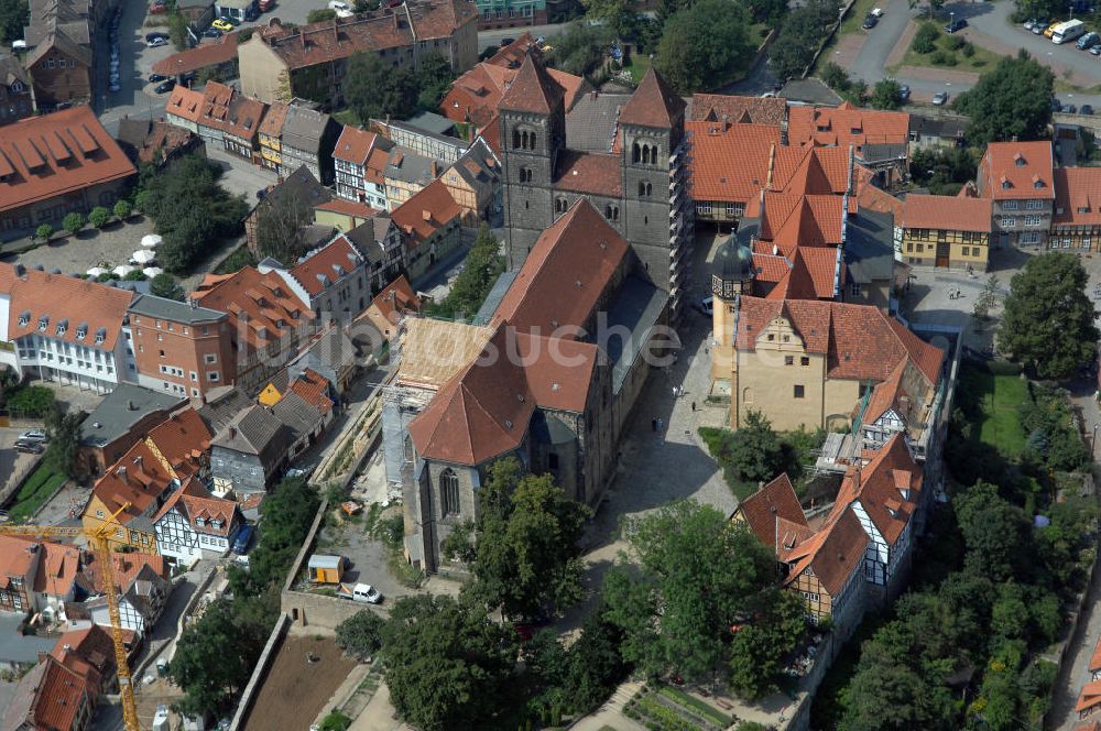 Quedlinburg von oben - Stadt Quedlinburg und Schlossberg mit Stiftskirche