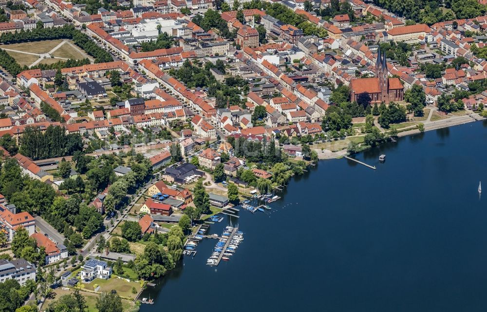 Luftbild Neuruppin - Stadt- Uferbereiche des Ruppiner See in Neuruppin im Bundesland Brandenburg