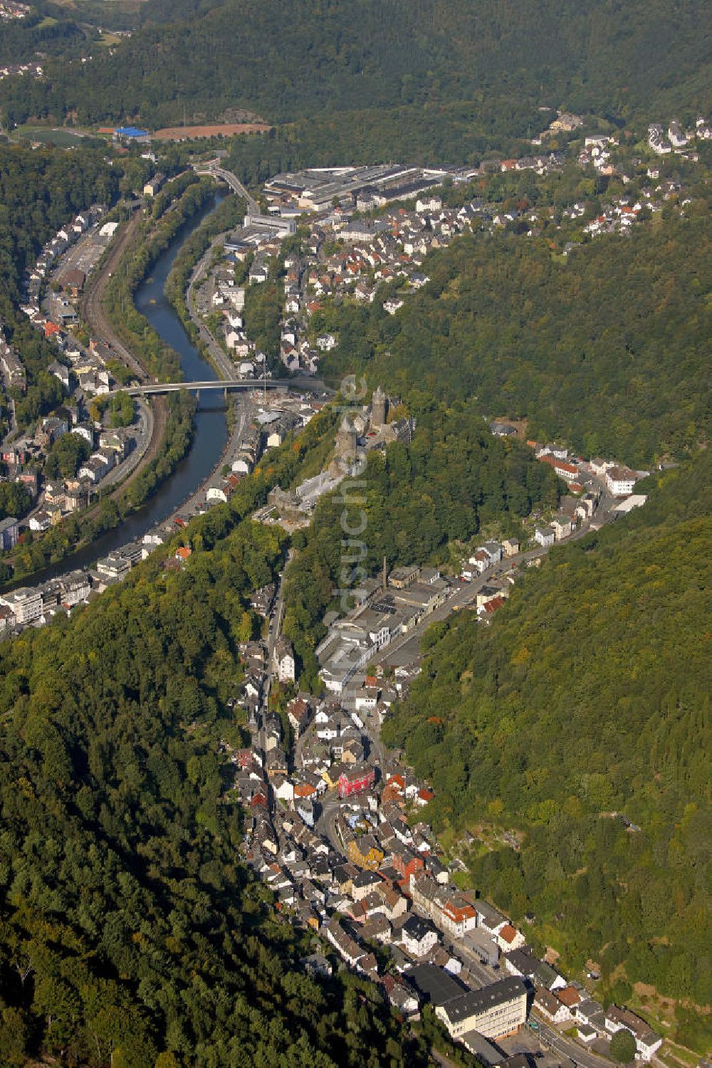 Luftaufnahme Altena - Stadtansicht Altena