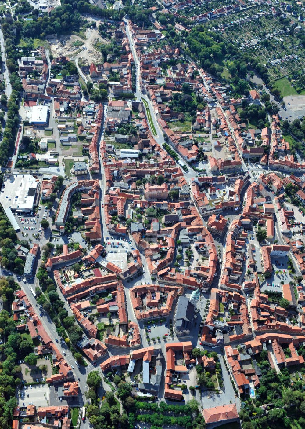 Bad Langensalza von oben - Stadtansicht auf die Altstadt von Bad Langensalza, Thüringen