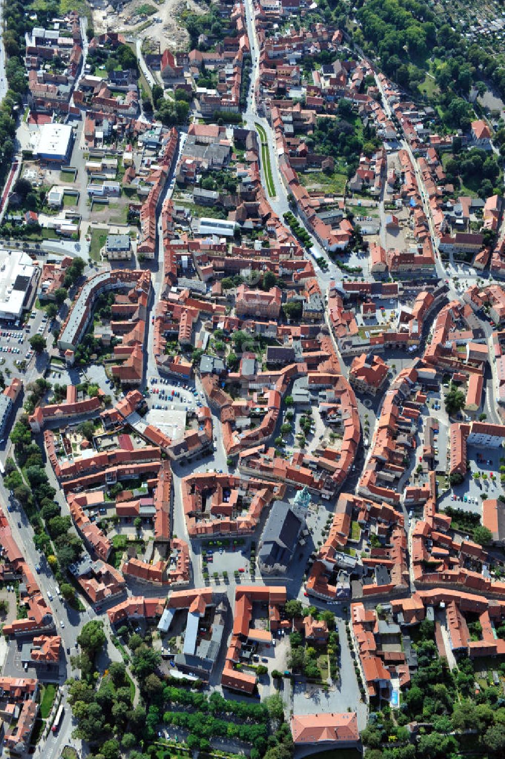 Bad Langensalza aus der Vogelperspektive: Stadtansicht auf die Altstadt von Bad Langensalza, Thüringen