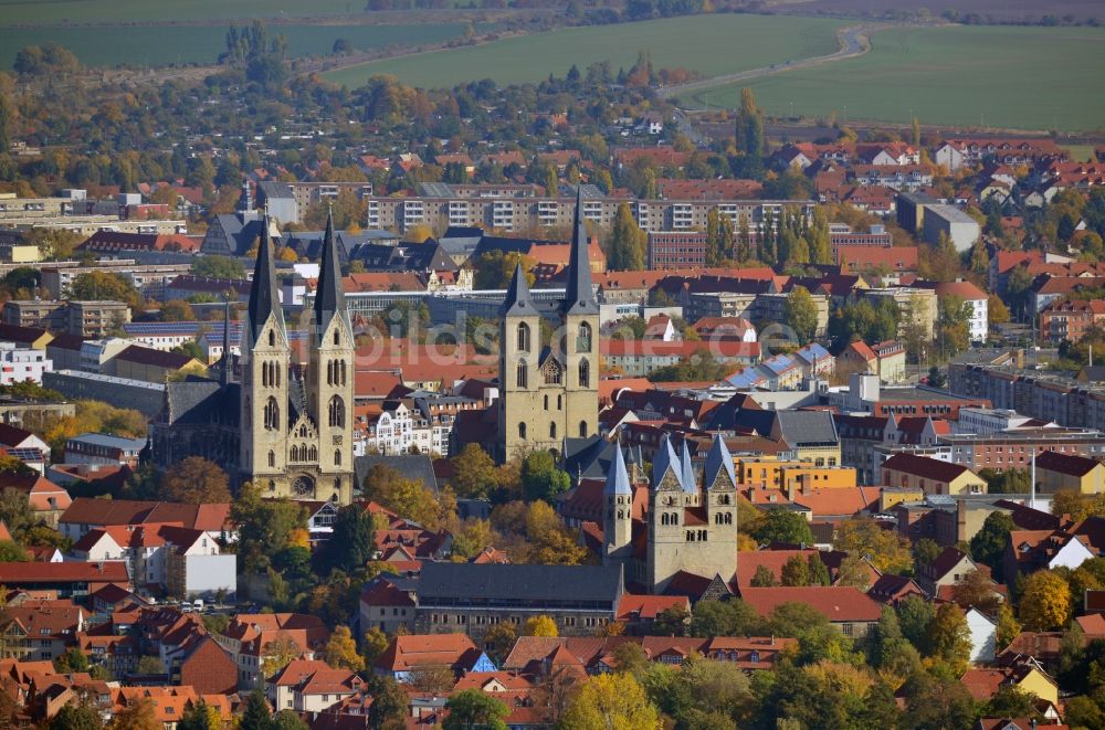 Luftaufnahme Halberstadt - Stadtansicht der Altstadt von Halberstadt im Bundesland Sachsen-Anhalt