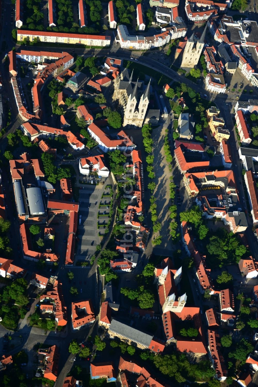 Halberstadt aus der Vogelperspektive: Stadtansicht der Altstadt von Halberstadt im Bundesland Sachsen-Anhalt