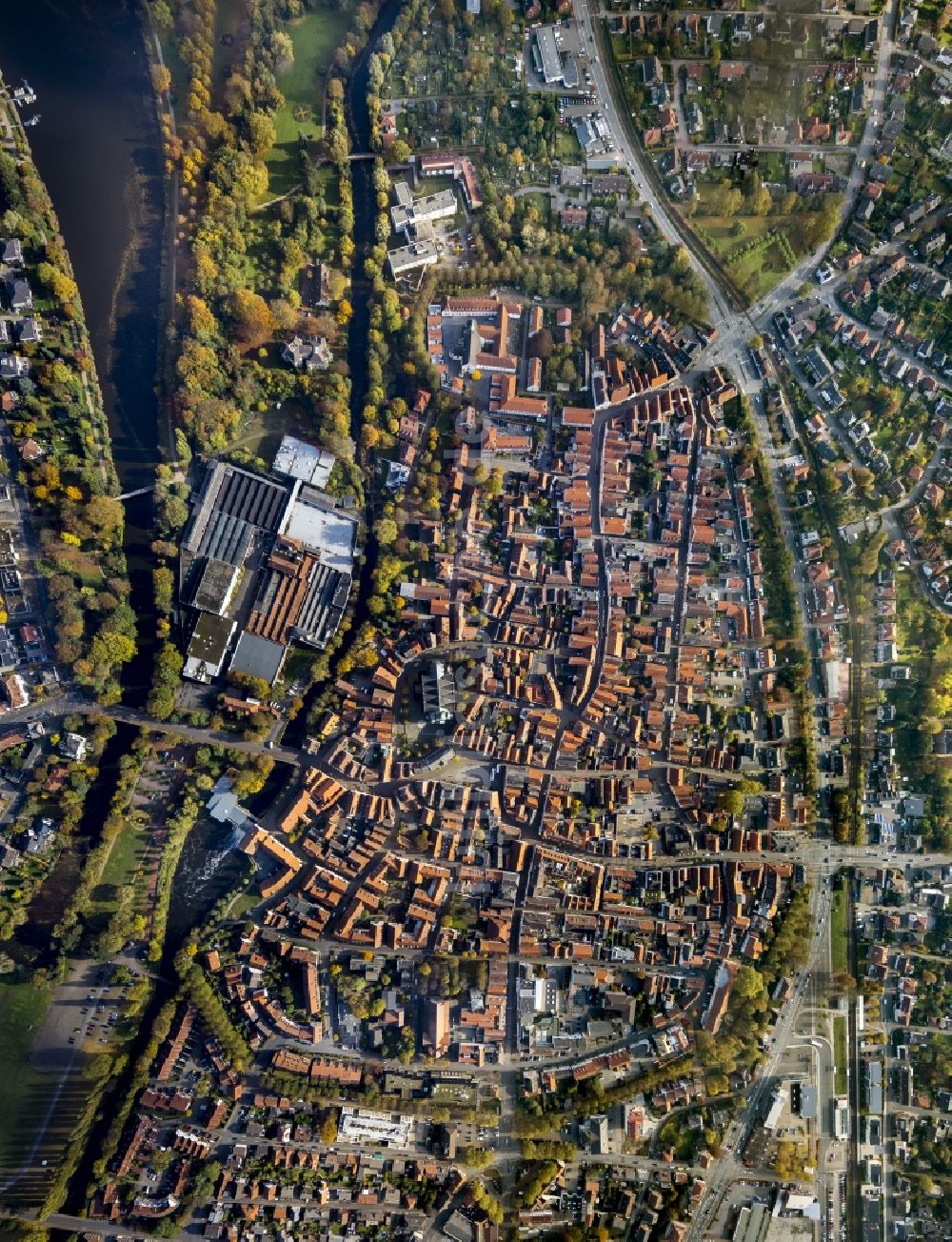 Warendorf von oben - Stadtansicht mit der Altstadt und Innenstadt am Zentrum in Warendorf im Bundesland Nordrhein-Westfalen