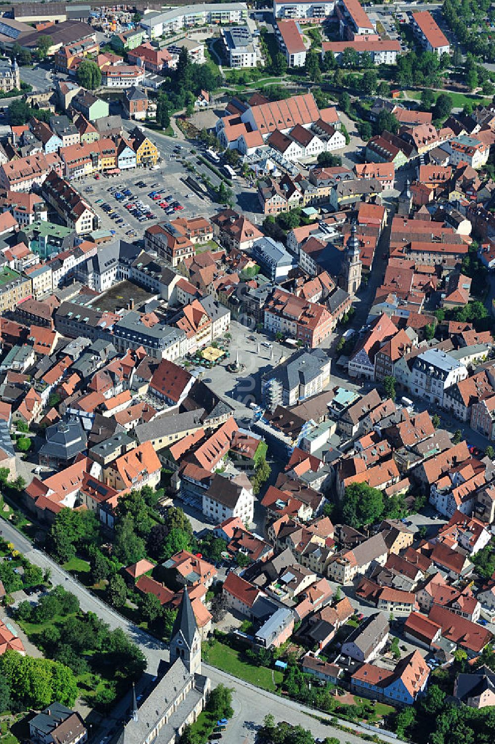 Kulmbach aus der Vogelperspektive: Stadtansicht auf das Altstadt- Stadtzentrum in Kulmbach, Bayern