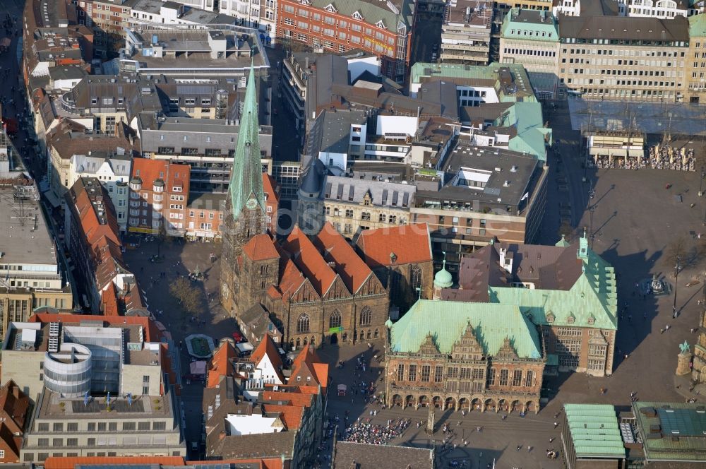 Bremen aus der Vogelperspektive: Stadtansicht vom Altstadtbereich der Hansestadt Bremen