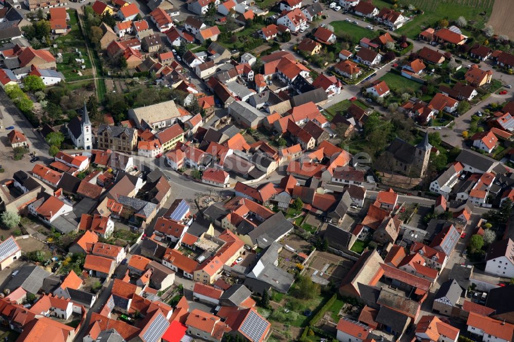 Alzey OT Heimersheim aus der Vogelperspektive: Stadtansicht von Alzey-Heimersheim im Bundesland Rheinland-Pfalz