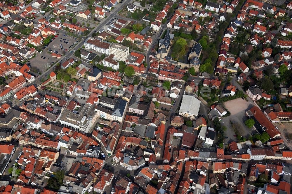 Alzey aus der Vogelperspektive: Stadtansicht von Alzey im Bundesland Rheinland-Pfalz