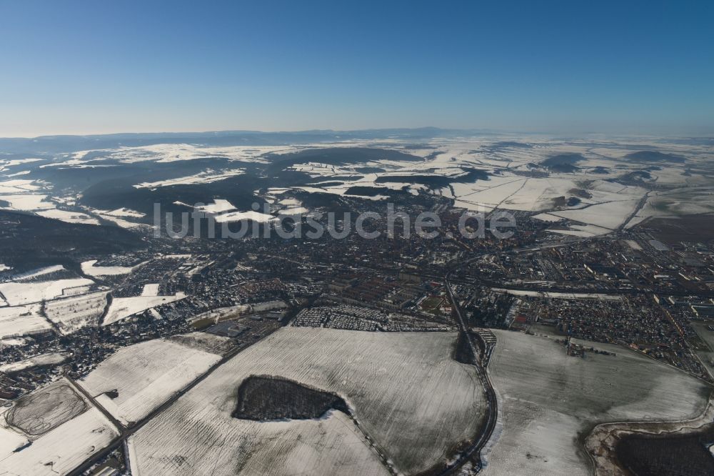 Arnstadt aus der Vogelperspektive: Stadtansicht von Arnstadt im Winter im Bundesland Thüringen