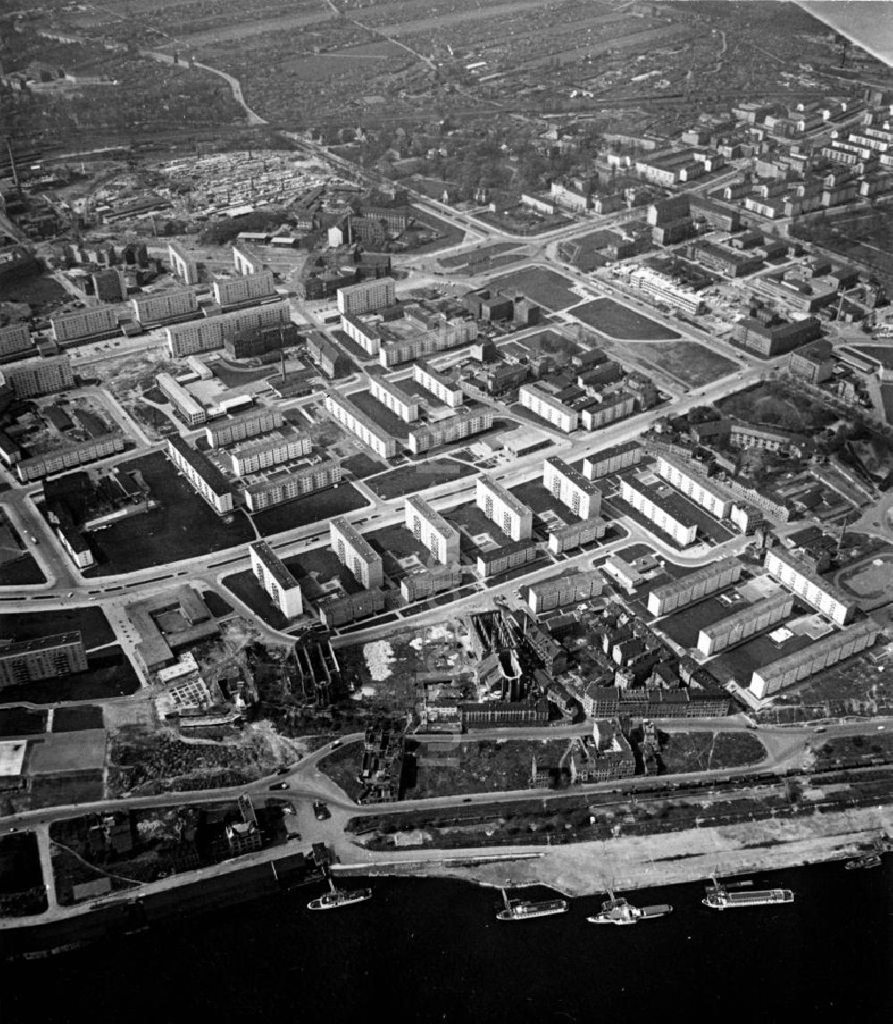 Magdeburg aus der Vogelperspektive: Stadtansicht vom Bereich des Magdeburger Innenstadt