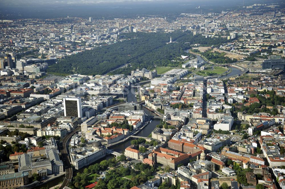 Berlin aus der Vogelperspektive: Stadtansicht Berlin - Mitte