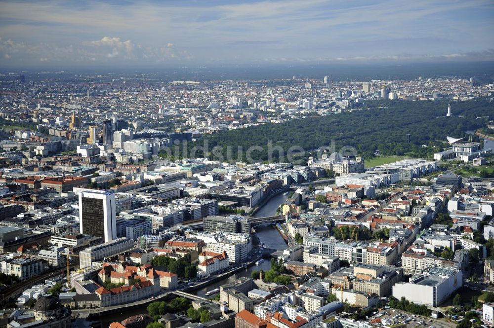 Berlin aus der Vogelperspektive: Stadtansicht Berlin - Mitte