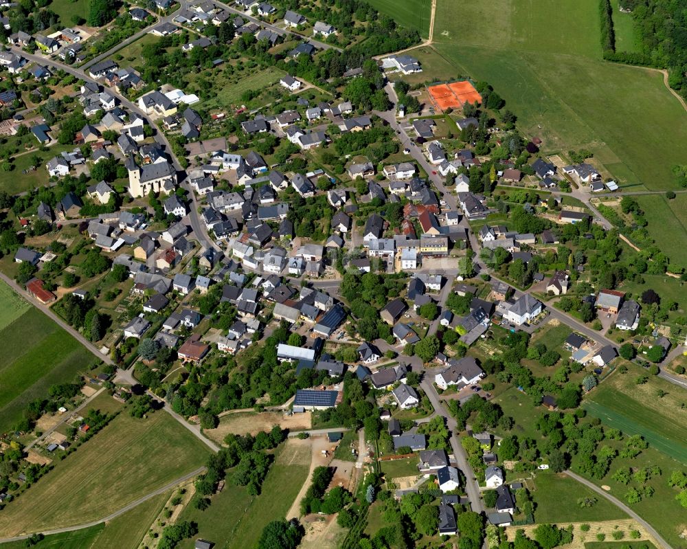 Beulich von oben - Stadtansicht von Beulich im Bundesland Rheinland-Pfalz