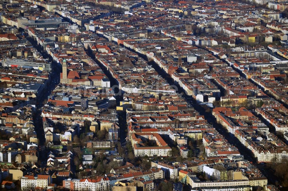 Luftbild Berlin - Stadtansicht mit Blick über den Stadtteil Neukölln entlang der Sonnenallee und Karl-Marx-Straße in Berlin