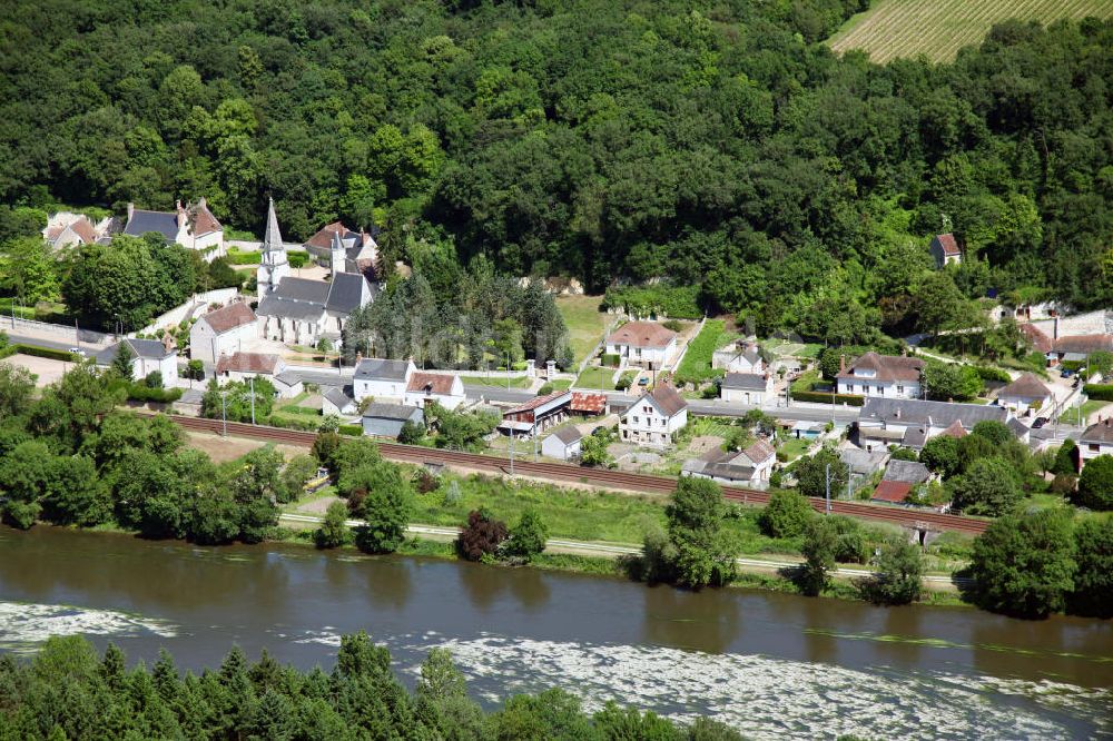 Bourré aus der Vogelperspektive: Stadtansicht Bourré im Loiretal