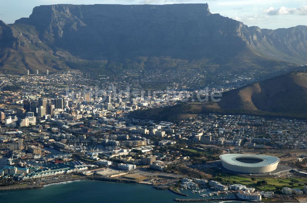 Kapstadt aus der Vogelperspektive: Stadtansicht / Cityscape Kapstadt / Cap Town in Südafrika / South Africa