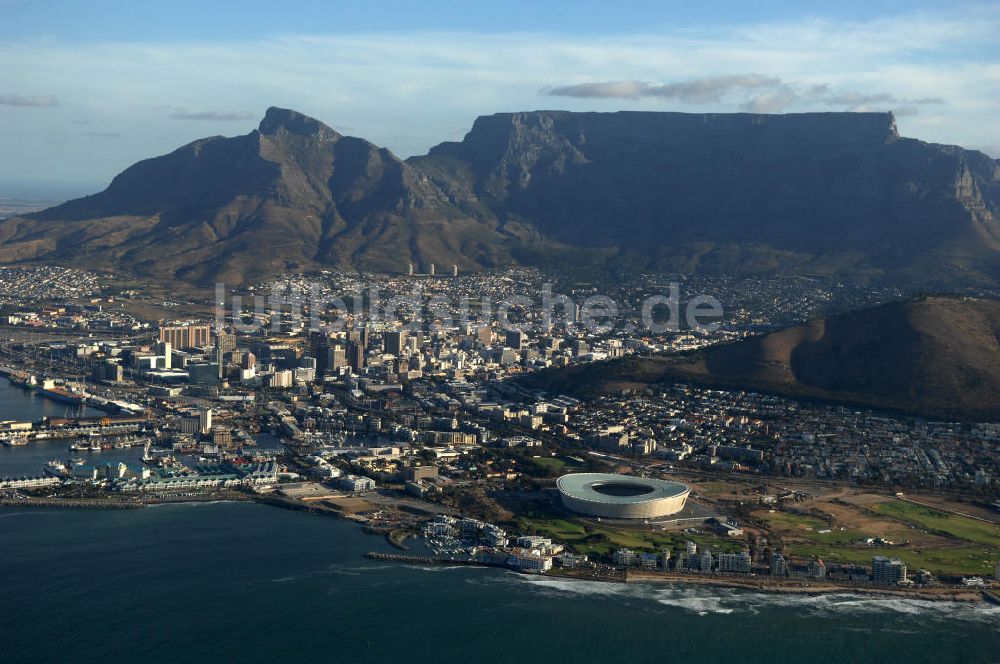 Luftaufnahme Kapstadt / Cap Town - Stadtansicht / Cityscape Kapstadt / Cap Town in Südafrika / South Africa