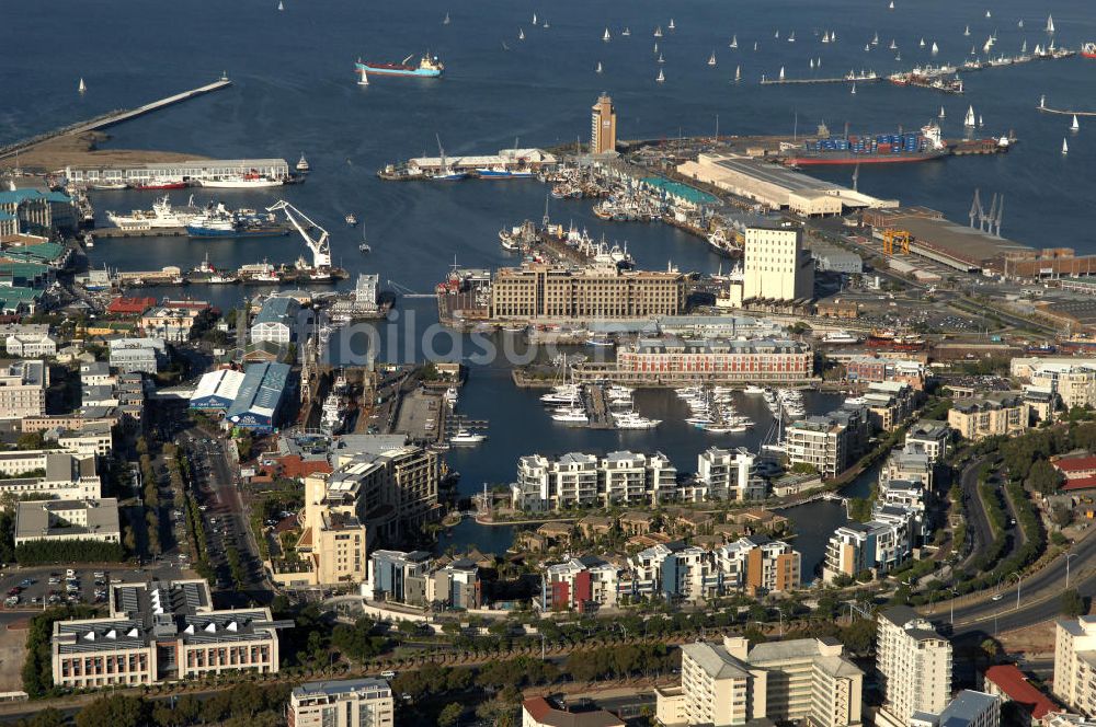 Luftbild Kapstadt / Cap Town - Stadtansicht / Cityscape Kapstadt / Cap Town in Südafrika / South Africa