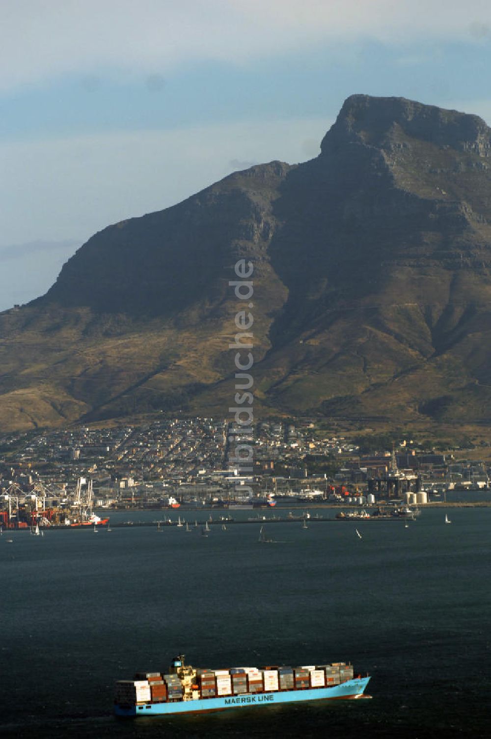 Kapstadt / Cap Town von oben - Stadtansicht / Cityscape Kapstadt / Cap Town in Südafrika / South Africa