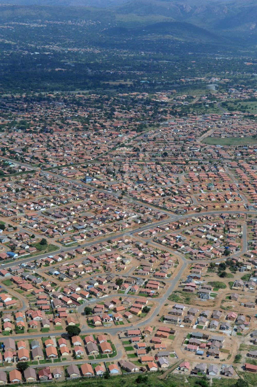 Luftbild Rustenburg - Stadtansicht Cityscape von Rustenburg in Südafrika / South Africa