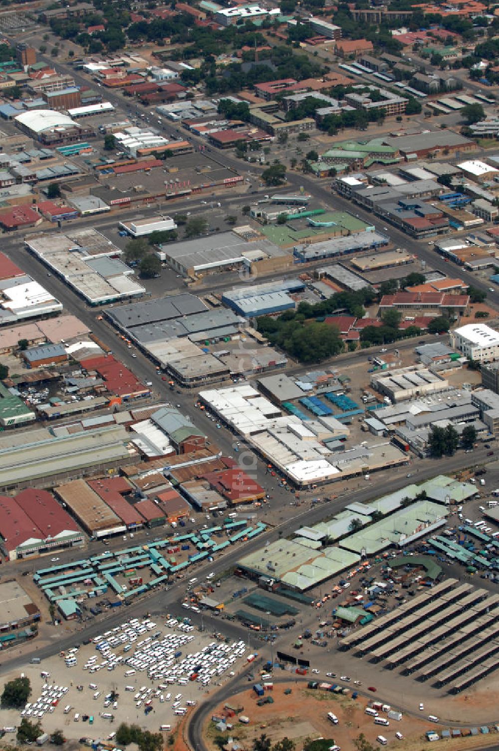 14.02.2010 aus der Vogelperspektive: Stadtansicht Cityscape von Rustenburg in Südafrika / South Africa