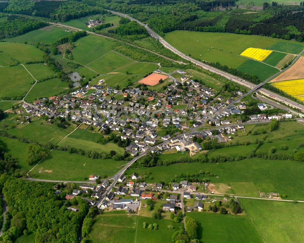 Luftaufnahme Deesen - Stadtansicht von Deesen im Bundesland Rheinland-Pfalz