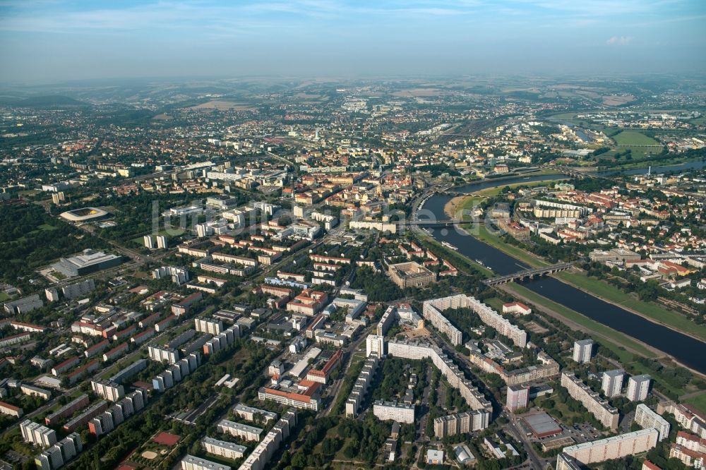 Dresden von oben - Stadtansicht von Dresden im Bundesland Sachsen