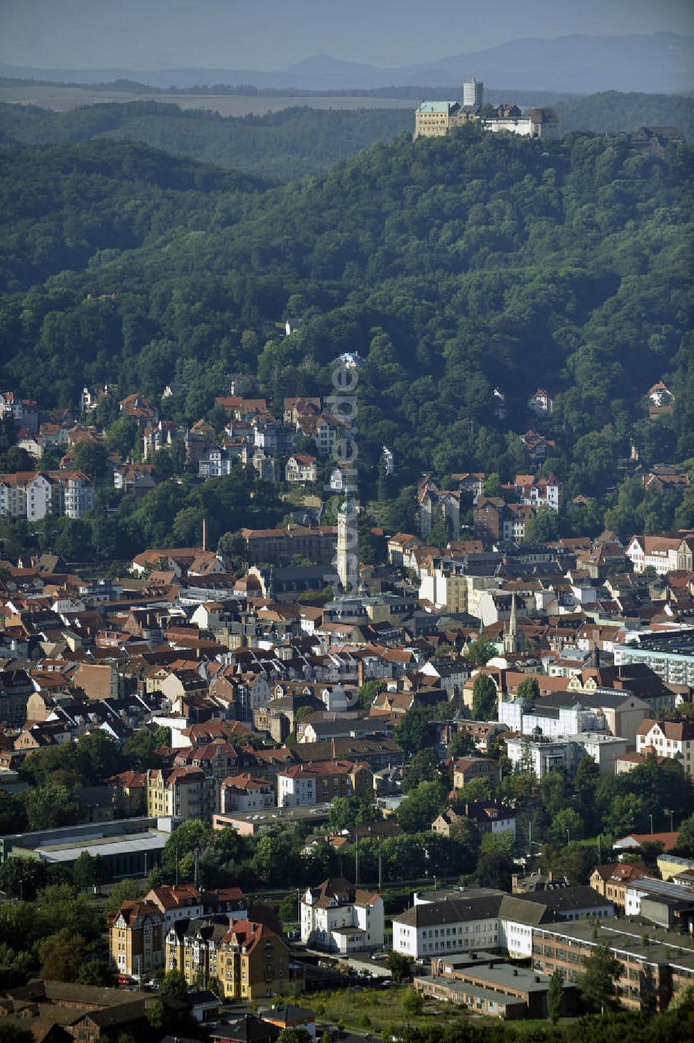 Luftaufnahme Eisenach - Stadtansicht Eisenach und Wartburg